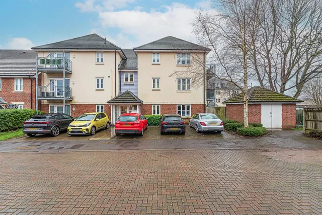 7 Queen Street, Aldershot, photo 1