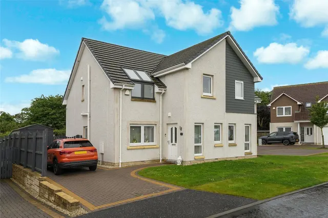 Cuinin Road, Star, Glenrothes, Fife, KY7, photo 1