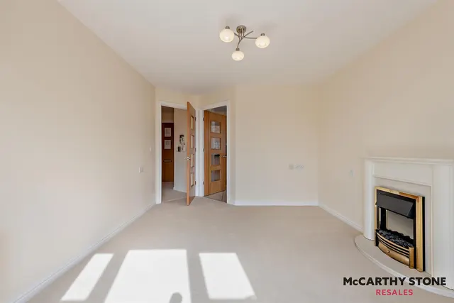 Avenue Road, Lymington, SO41, photo 2