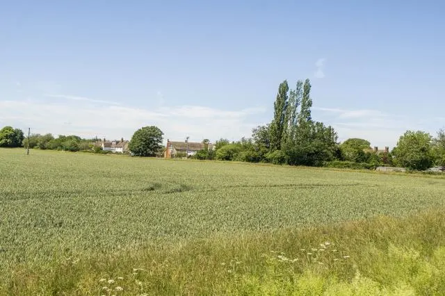Grove Court, Banbury, OX15, photo 2