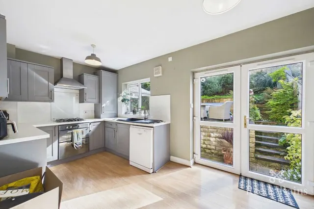 Banks Road, Linthwaite, HD7, photo 2