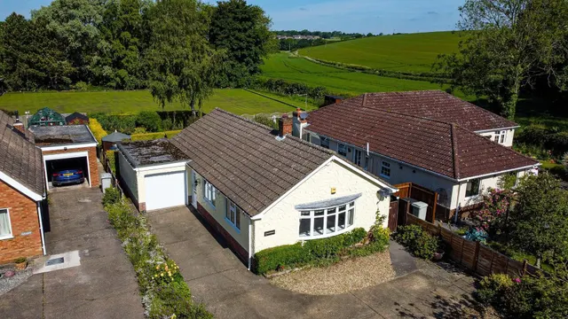 Grimsby Road, Binbrook, LN8, photo 1