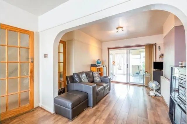 Charlton Road, London, N9, photo 1