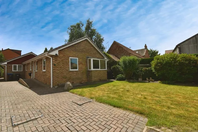 Thornfield Avenue, Dishforth, YO7, photo 1