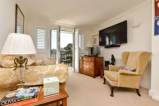 Kingsgate Avenue, Broadstairs, CT10, photo 3