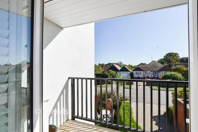 Kingsgate Avenue, Broadstairs, CT10, photo 2