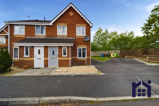 Ambledene, Bamber Bridge, Preston, PR5 8JR, photo 1