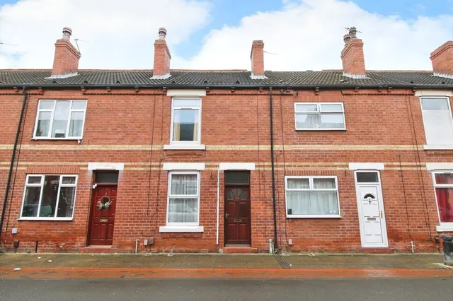 Glebe Street, Castleford, WF10, photo 1