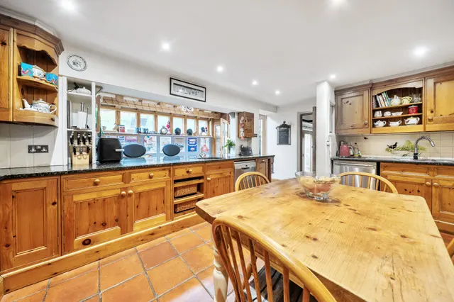 Photo 2 — Pond Cottage The Street, Long Sutton, Hook, RG29 1ST