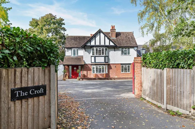 Chichester Road, Midhurst, GU29, photo 1