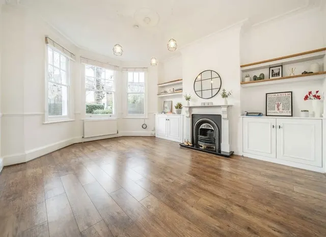 Brondesbury Park, Willesden Green, NW2, photo 2