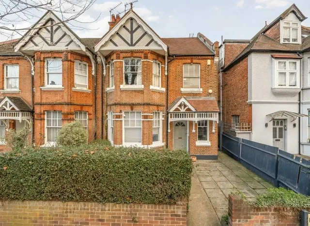 Brondesbury Park, Willesden Green, NW2, photo 1