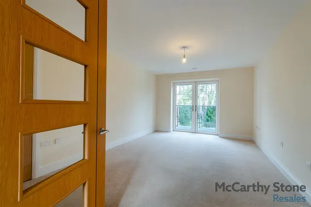 Knighton Park Road, Leicester, LE2, photo 2