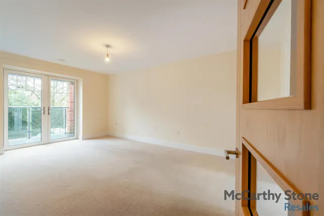 Knighton Park Road, Leicester, LE2, photo 3