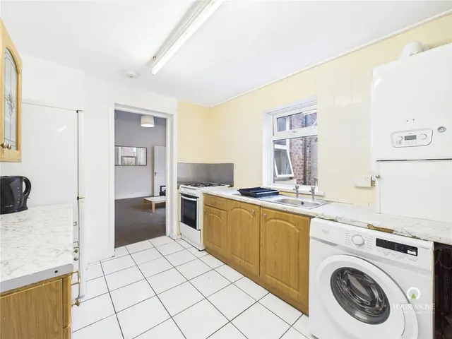Photo 2 — Wingrove Avenue, Newcastle upon Tyne, Tyne and Wear, NE4