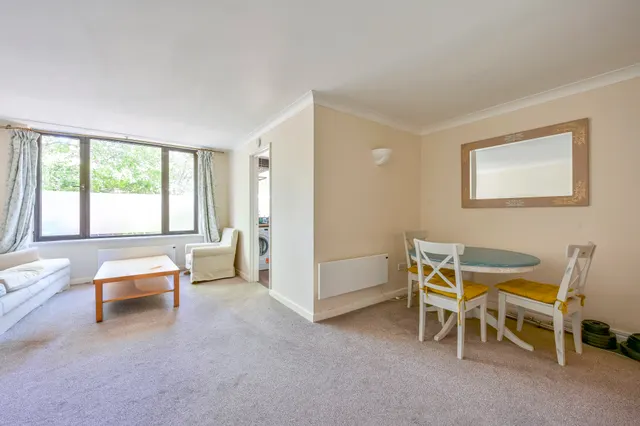 Photo 2 — 1 Boleyn Lodge, 2 Marryat Road, London