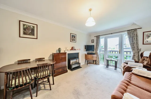 Adams Way, Alton, GU34, photo 2