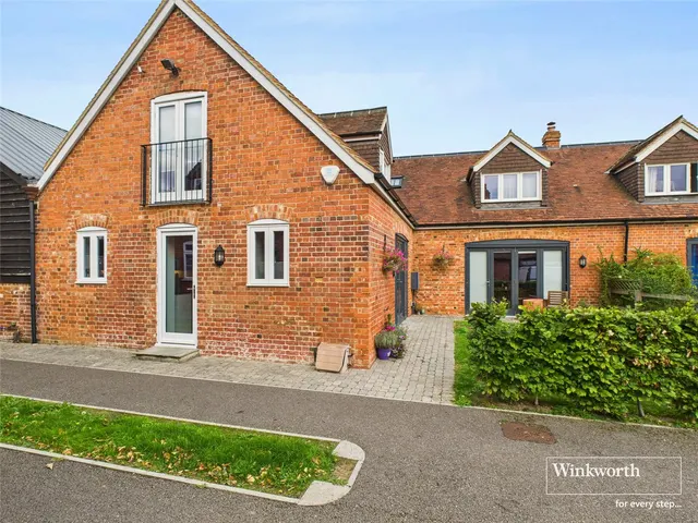 Photo 3 — James Farm, James Lane, Grazeley Green, Reading, RG7