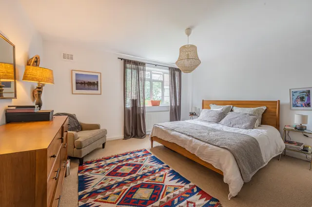 Photo 3 — 11 Dartmouth Court, Dartmouth Grove, London
