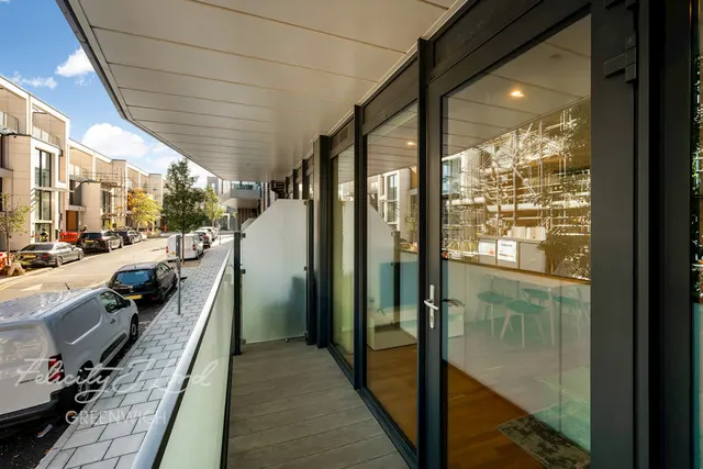 Hawthorne Crescent, Greenwich, SE10, photo 3