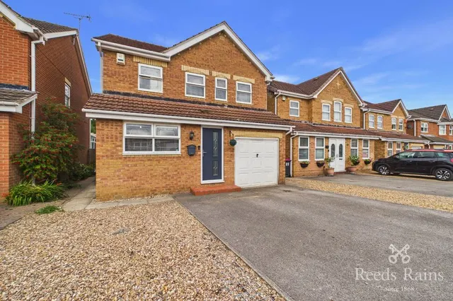Cramfit Crescent, Dinnington, South Yorkshire, S25, photo 1