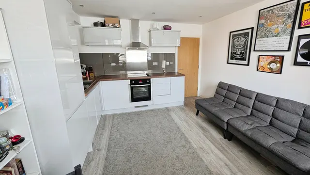 Flat 1, 103 Paget Street, Cardiff, Cardiff, CF11 7LF, photo 1