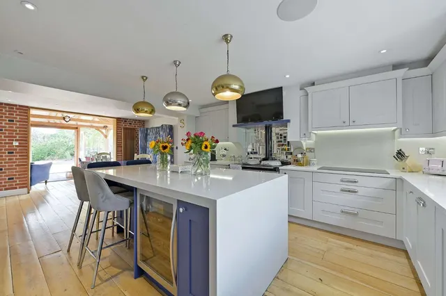 Howe Lane, Binfield, RG42, photo 2