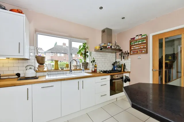 Photo 2 — Ballifield Way, Sheffield, South Yorkshire, S13