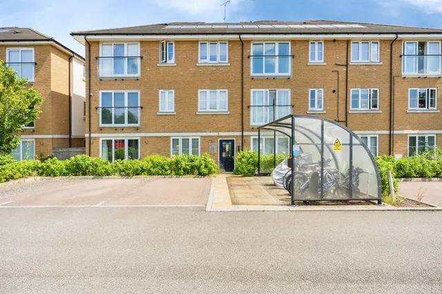 Aylesbury Street, Bletchley, Milton Keynes, photo 1