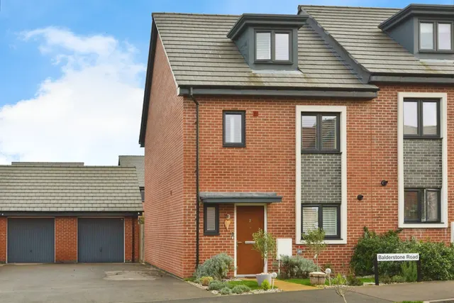 Balderstone Road, Glebe Farm, Milton Keynes, photo 1