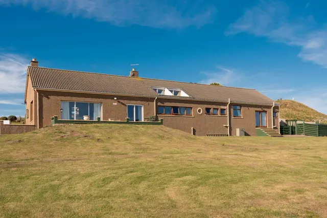 Photo 2 — Thornly, Thorntonloch, Dunbar, East Lothian, EH42 1QS