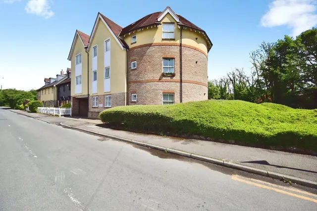 Ashford Road, Harrietsham, ME17, photo 1