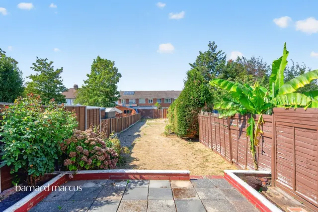 Brinkley Road, Worcester Park, KT4, photo 3