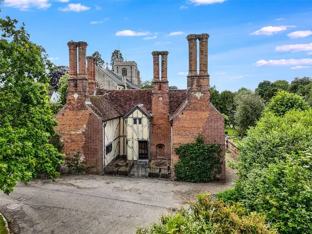 Photo 2 — Banbury Square, Great Waltham, Chelmsford, CM3 1FD