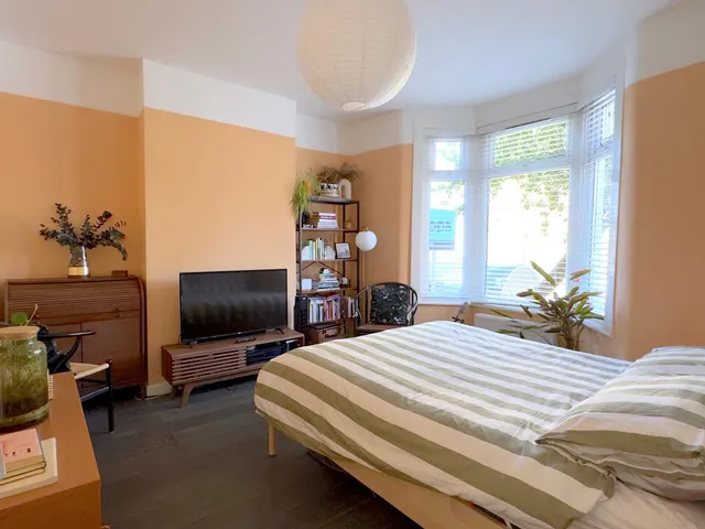 Camden Road, London, E17, photo 2