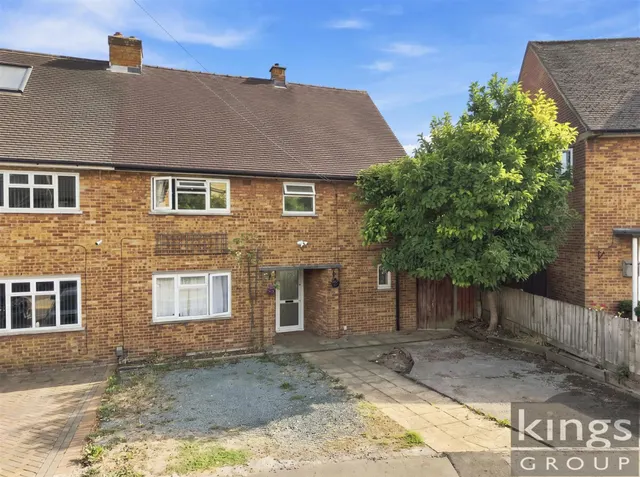 Tudor Crescent, Enfield, photo 1