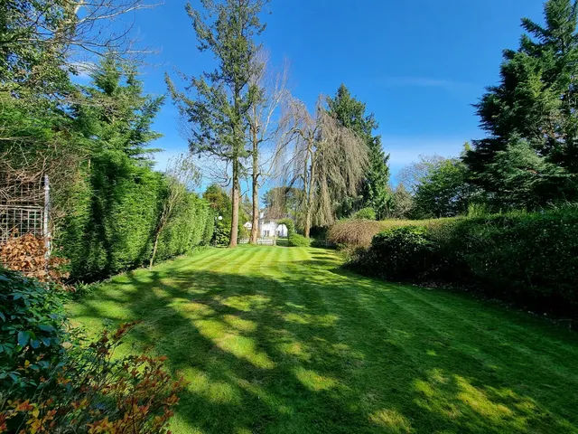 Bakeham Lane, Englefield Green Egham, TW20, photo 2