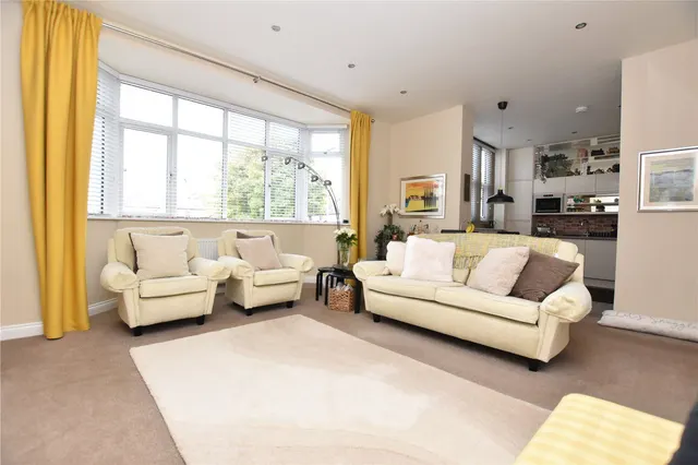 Kirkgate, Birstall, WF17, photo 2