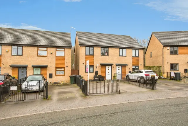 Ranelagh Avenue, Bradford, West Yorkshire, BD10, photo 1