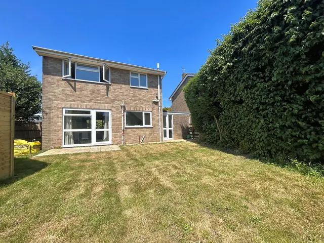 Greenhill Road, Alveston, photo 2