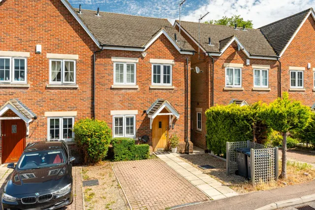 Olivers Way, Hertford Heath, Hertford, SG13 7FX, photo 1