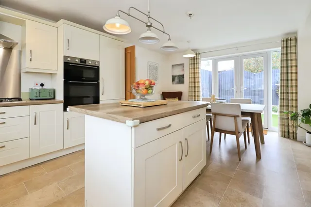 Lime Tree Road, Bilbrook Codsall, WV8, photo 3