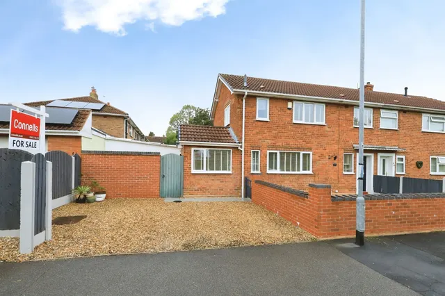 Lime Tree Road, Bilbrook Codsall, WV8, photo 1