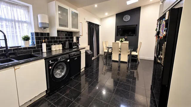 Haydon Road, Dagenham, RM8, photo 2