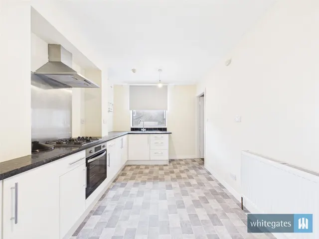 Highgate Road, Queensbury, BD13, photo 2