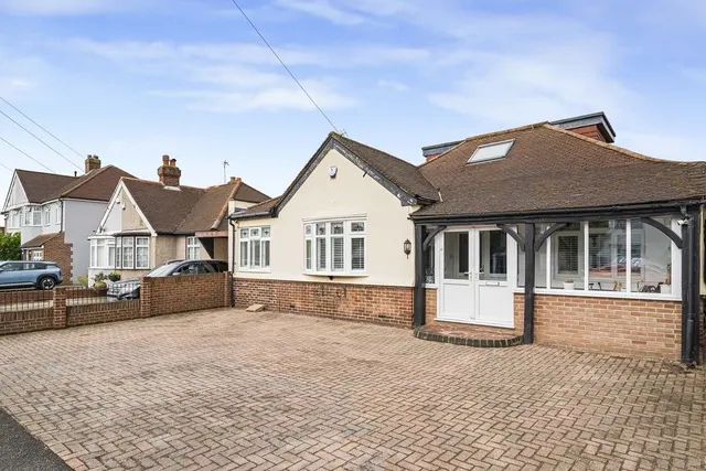 Valentine Avenue, Bexley, DA5, photo 1