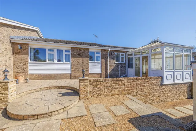 Chichester Road, Halesworth, IP19, photo 1