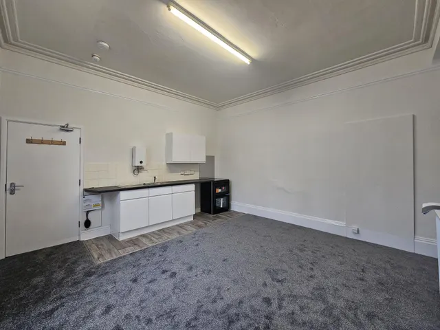 Totnes Road, TQ4, photo 1