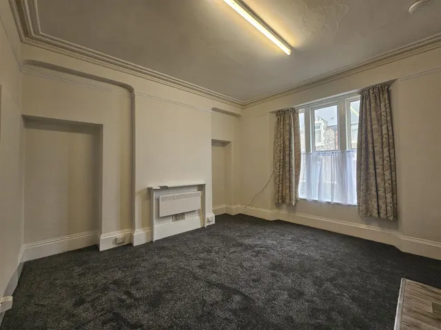 Totnes Road, TQ4, photo 2