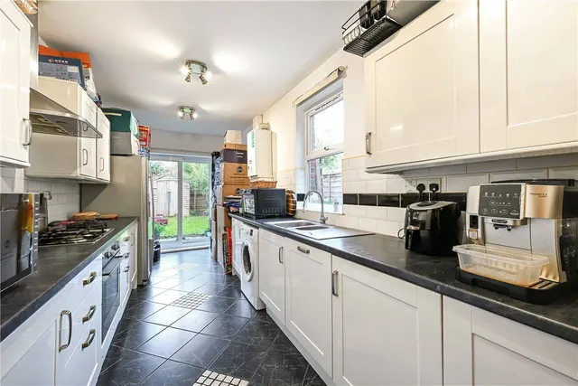 Lower Brook Street, Winchester, SO23, photo 2